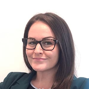 Anne-France, Spécialiste principale en services financiers