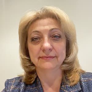 Alla, Financial Advisor