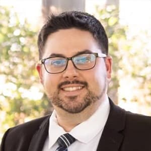 Christopher, Conseiller financier principal