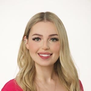 Jennifer, Senior Financial Advisor