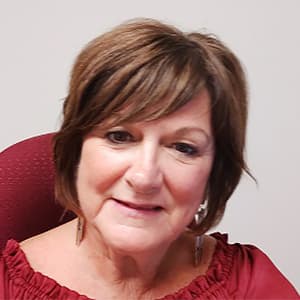 Joanne, Senior Financial Advisor