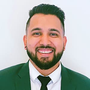 Jag, Financial Advisor