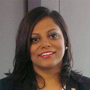Priya, Senior Financial Advisor
