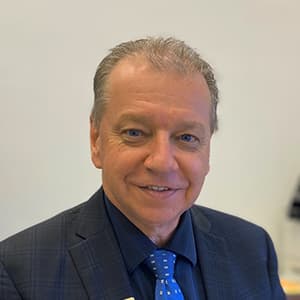 Yvan, Spécialiste en services financiers
