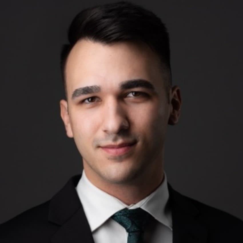 Zdravko, Financial Advisor