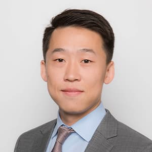 Chen, Senior Financial Advisor