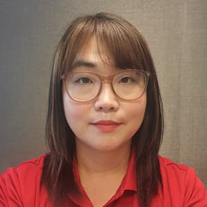 Hyo Jin, Financial Advisor