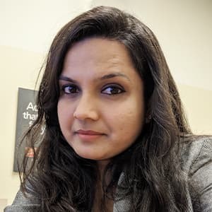 Priyanka, Mobile Mortgage Advisor