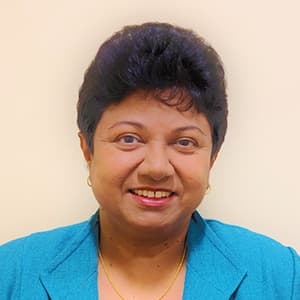 Shalini, Senior Financial Advisor