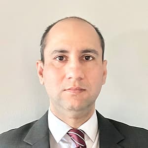 Saroj, Financial Advisor
