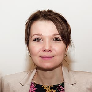 Yaroslava, Financial Advisor
