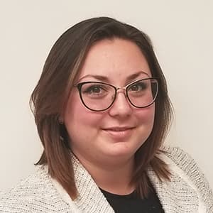Katerina, Financial Advisor